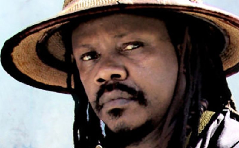 Luciano Love Jah From The Roots